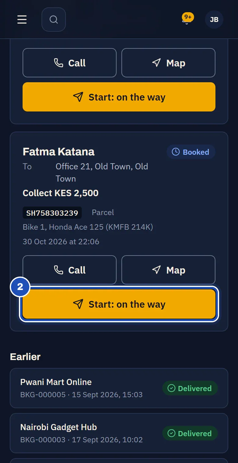 My runs on Juma Bakari's phone: a parcel for Fatma Katana in Old Town with Collect KES 2,500, Call and Map. Start: on the way is marked 2.