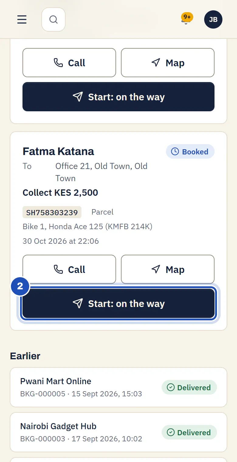 My runs on Juma Bakari's phone: a parcel for Fatma Katana in Old Town with Collect KES 2,500, Call and Map. Start: on the way is marked 2.