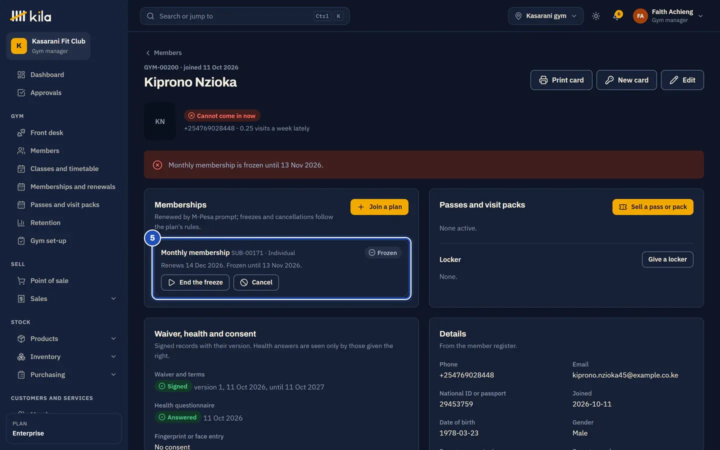The member's page says Cannot come in now and Monthly membership is frozen until the day the freeze ends. The Monthly membership, marked 5, is Frozen, with its renewal moved out by the 14 days, End the freeze and Cancel.